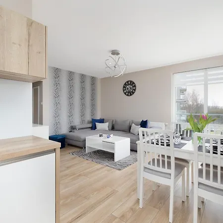 Seaside Porta Mare With Balcony By Renters Апартаменти *