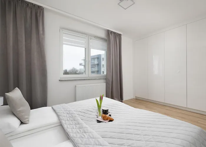 Seaside Porta Mare With Balcony By Renters Apartment Kolberg