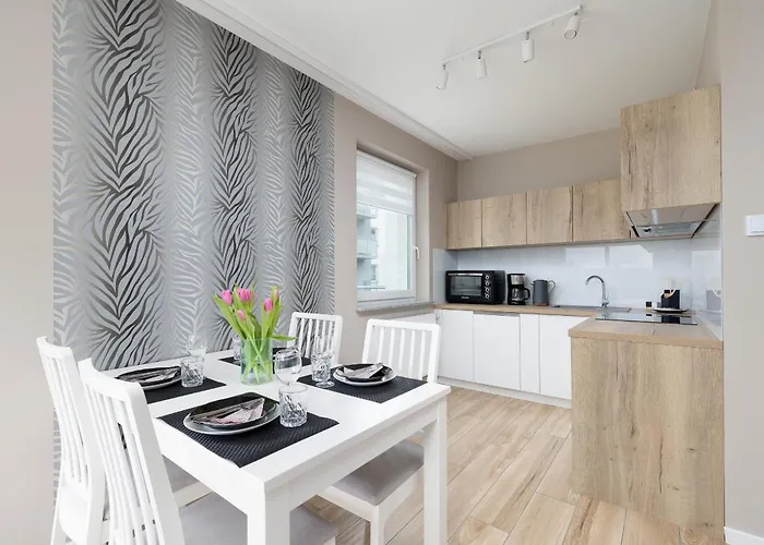 Apartment Seaside Porta Mare With Balcony By Renters Kolberg