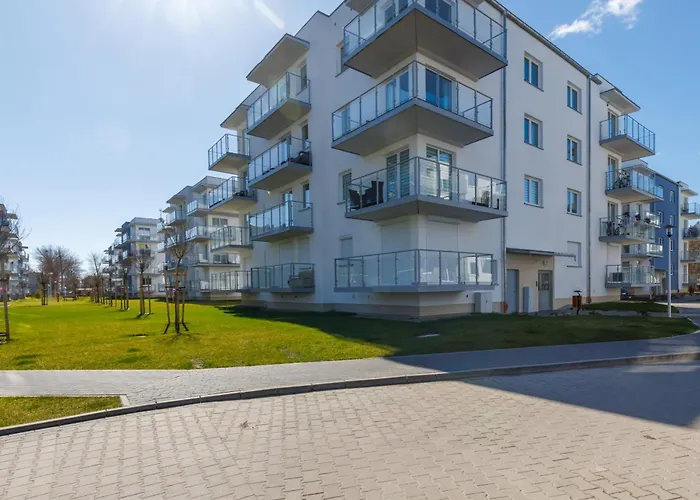 Seaside Porta Mare With Balcony By Renters Apartment Kolberg