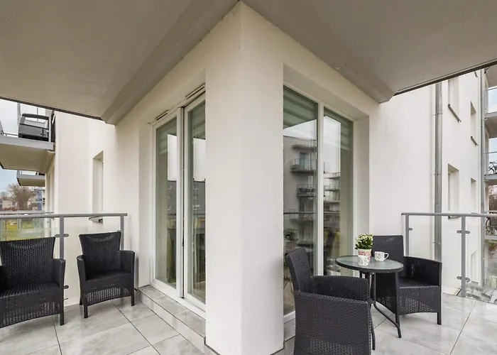 Seaside Porta Mare With Balcony By Renters *